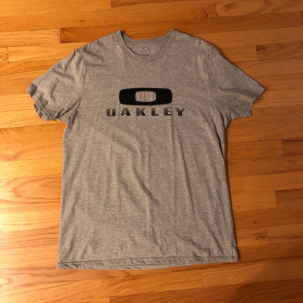 Oakley Grey and Black Shirt-Size XL
